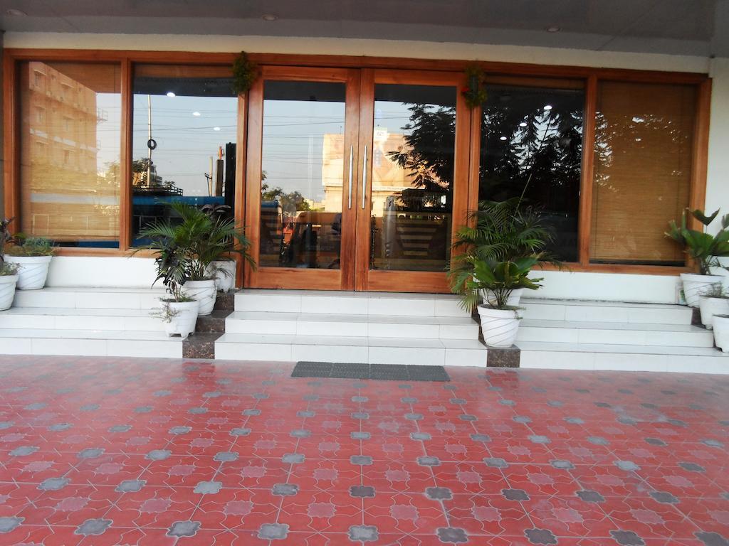 Psr Hotell Tirupati Exteriör bild