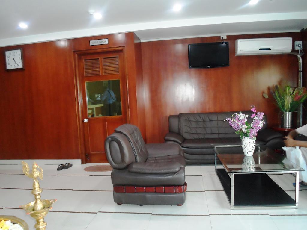 Psr Hotell Tirupati Exteriör bild
